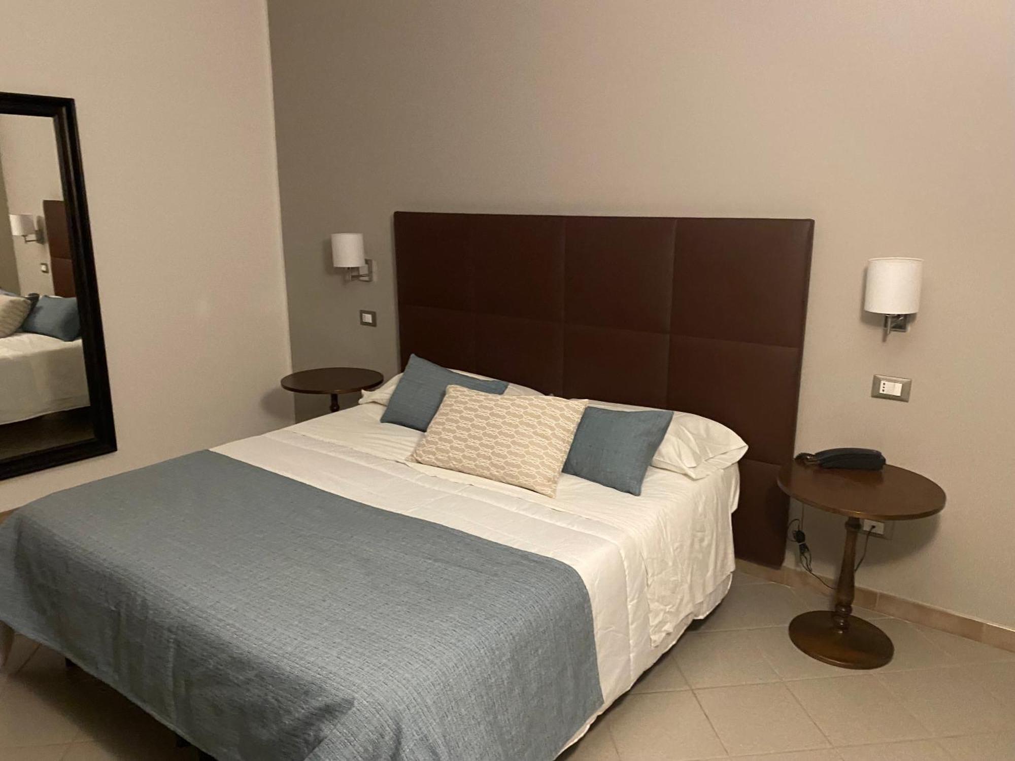 Hotel Moderno Trapani Eksteriør billede